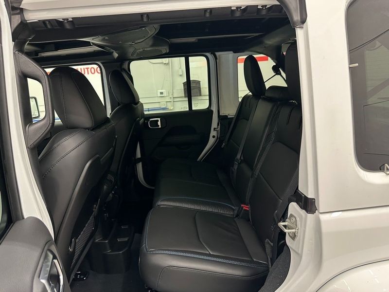 2024 Jeep Wrangler 4-door High Altitude 4xeImage 13