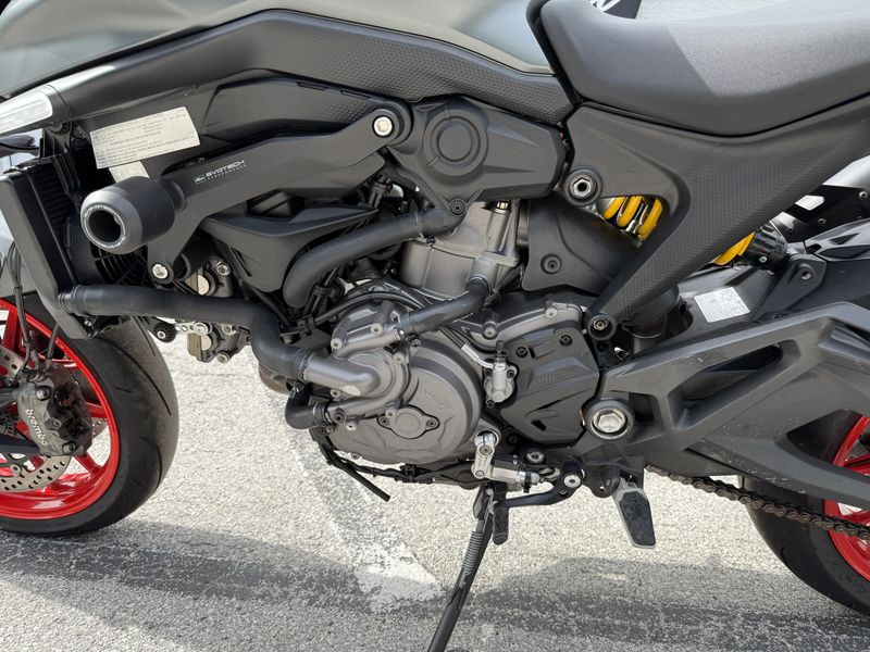2022 Ducati Monster 937 