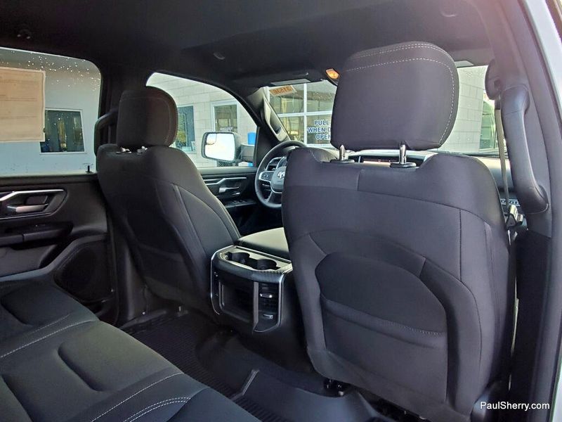 New 2026 RAM 1500 Big Horn Crew Cab 4x4 5'7' Box