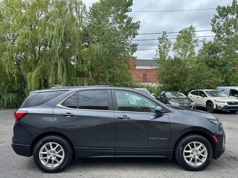 2022 Chevrolet Equinox LT photo 13
