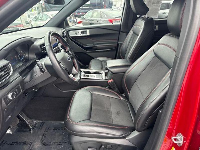 2022 Ford Explorer ST-Line