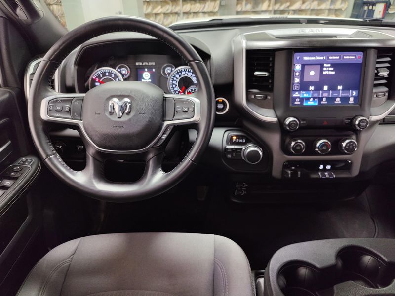 2024 RAM 2500 Big Horn 6.4L V8 Crew Cab 4x4Image 13