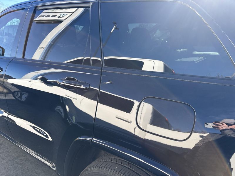 Used 2020 Jeep Grand Cherokee OverlandImage 13