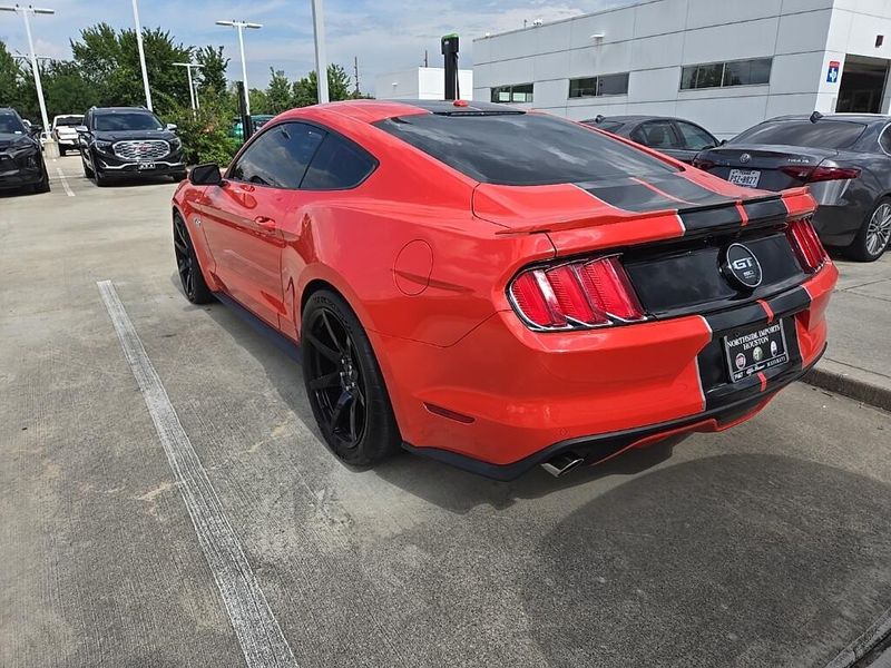 2015 Ford Mustang GT PremiumImage 4