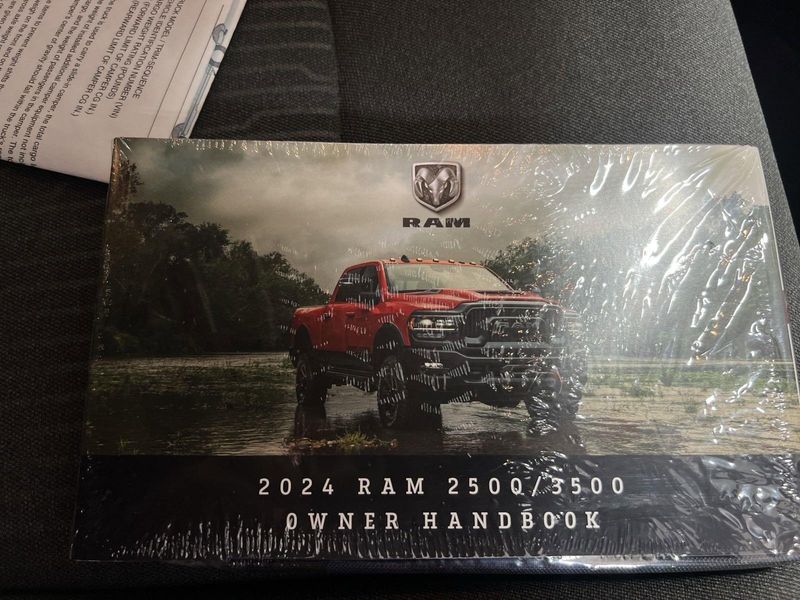 2024 RAM 2500 Tradesman Crew Cab 4x4 8