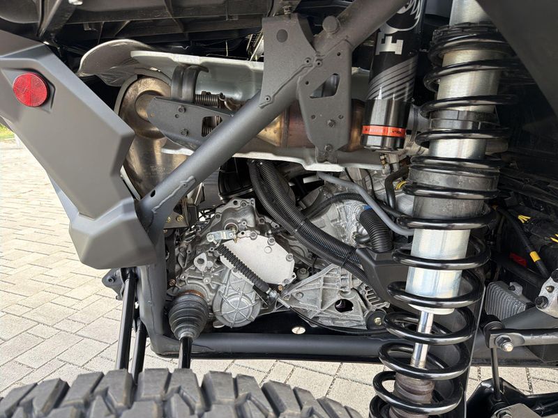 New 2025 Can-Am MAVERICK X3 MAX X RS TURBO RR SMART-SHOX Image 21