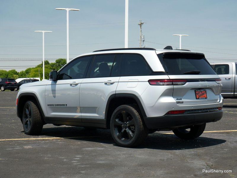 2022 Jeep Grand Cherokee FreedomImage 10