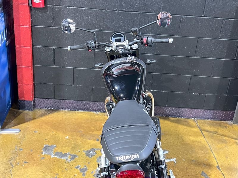 2025 Triumph SPEED TWIN 900 Image 16