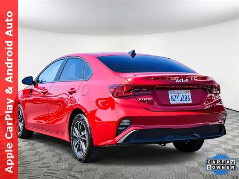 Used 2022 Kia Forte LXSImage 6