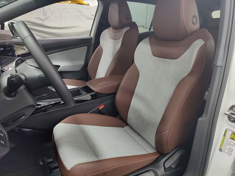 Used 2025 Volkswagen ID.4 Pro 82kW Long RangeImage 12