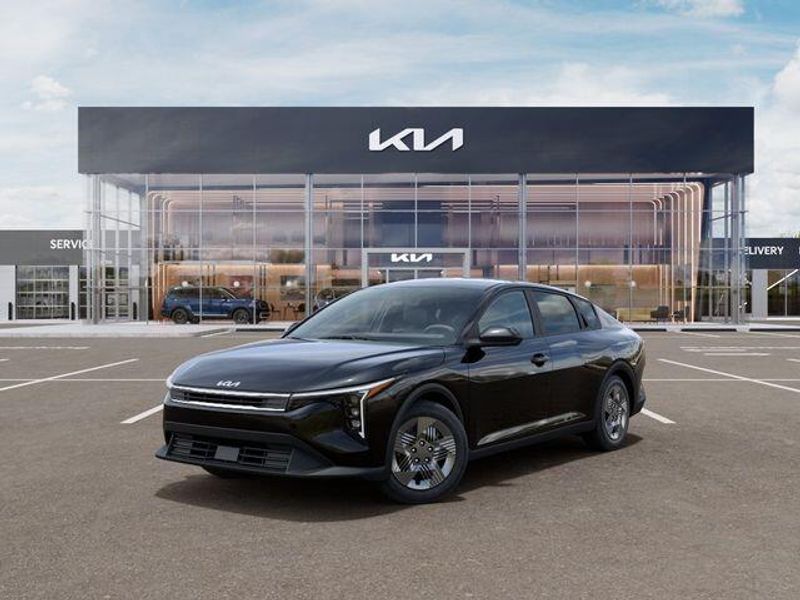 New 2026 Kia K4 LXImage 1