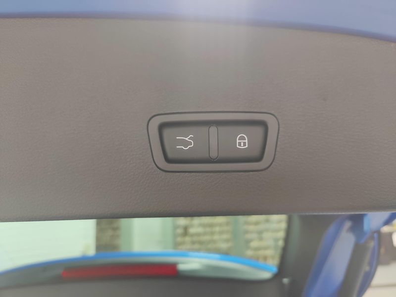 Used 2024 Alfa Romeo Tonale Ti eAWD Premium w/SunroofImage 16