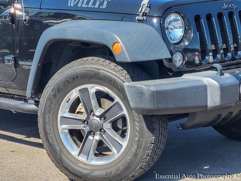2015 Jeep Wrangler Unlimited Willys Wheeler photo 3