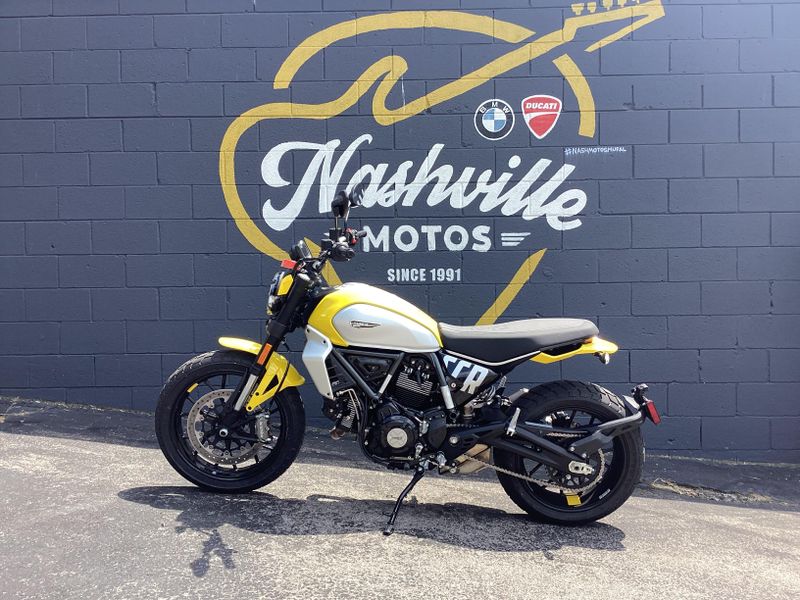 2025 Ducati SCR4AMBLER ICON 