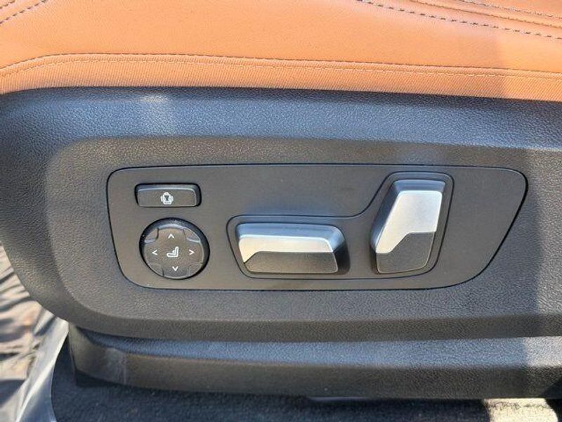 New 2026 BMW X5 xDrive40iImage 16