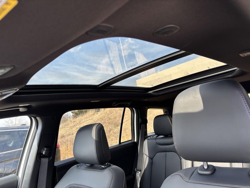 New 2026 Jeep Cherokee Limited 4x4Image 37