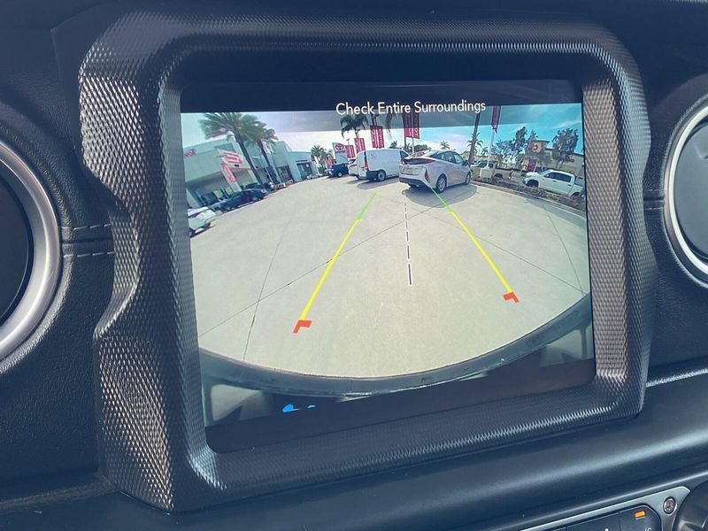 2022 Jeep Wrangler 4xE Unlimited Sahara 4xeImage 21