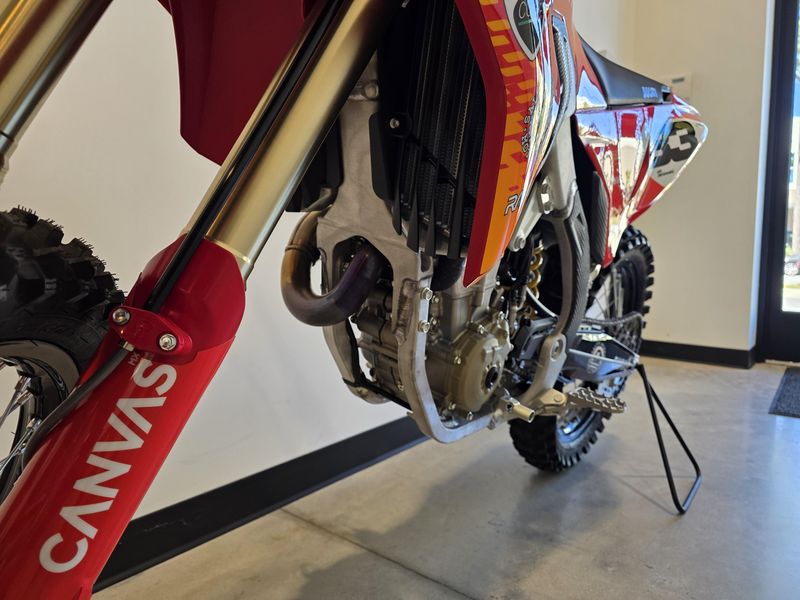 2026 Ducati Desmo450 MX