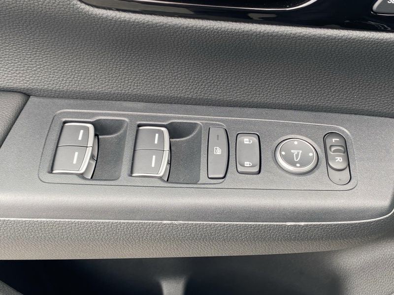 Used 2025 Honda CR-V EX-LImage 20