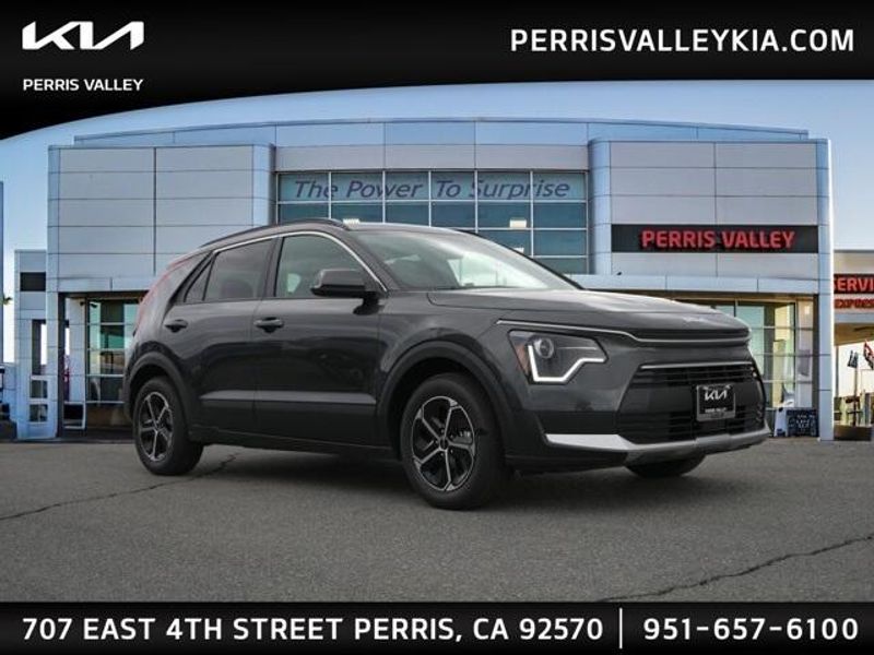 New 2026 Kia Niro EXImage 1