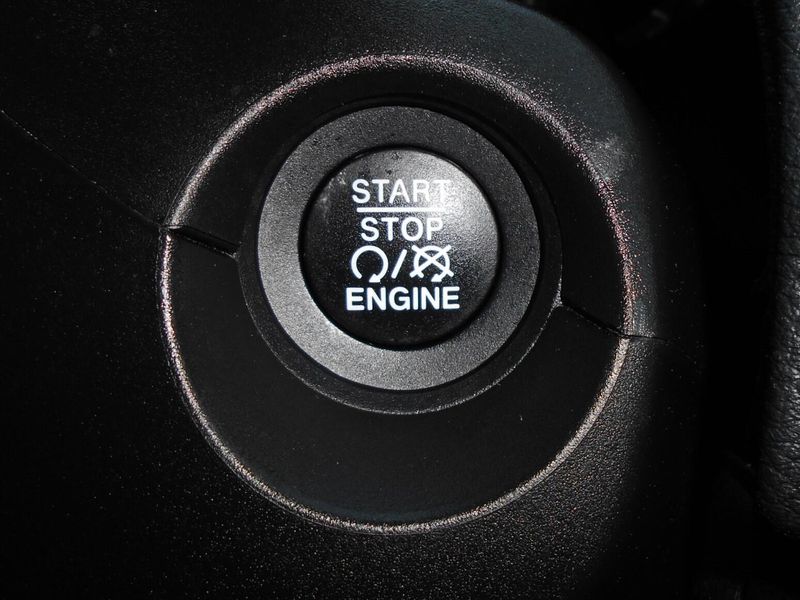 2020 Jeep Compass LatitudeImage 21