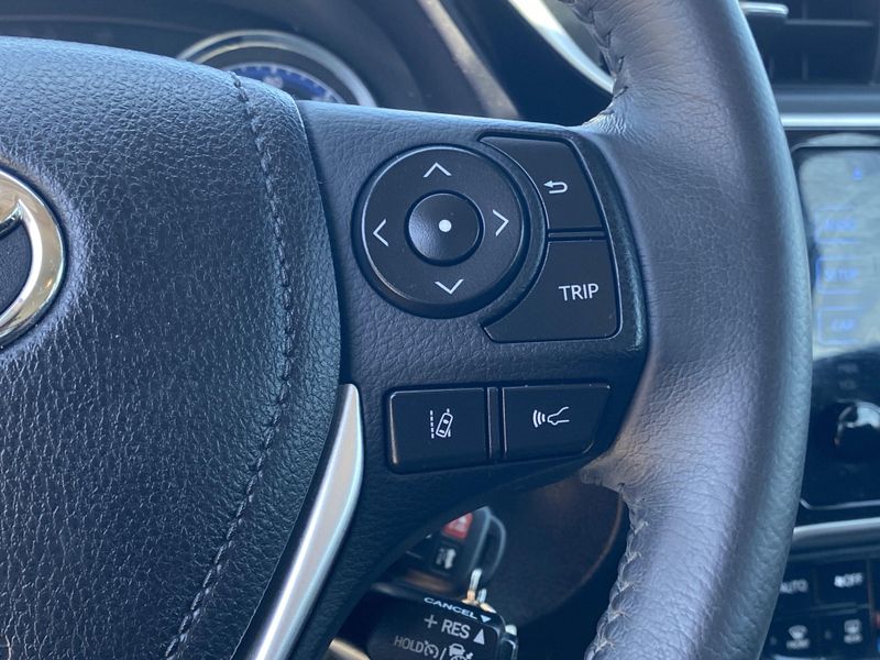 Used 2018 Toyota Corolla SEImage 27