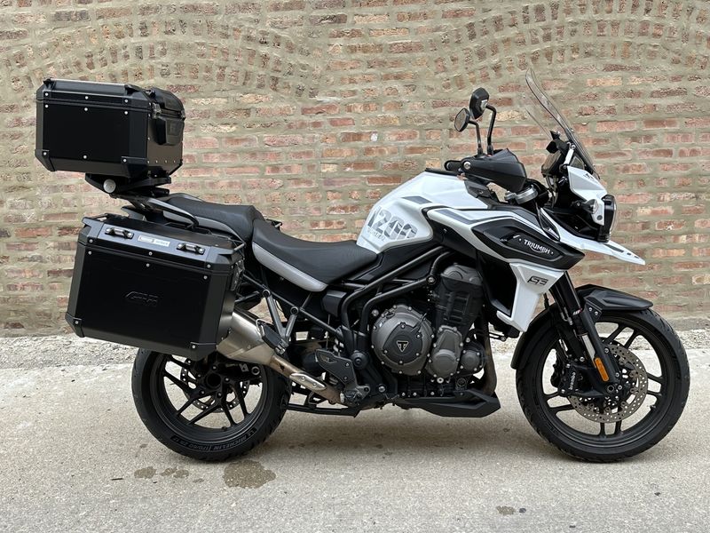 2020 Triumph Tiger 1200 Alpine Edition  Image 1