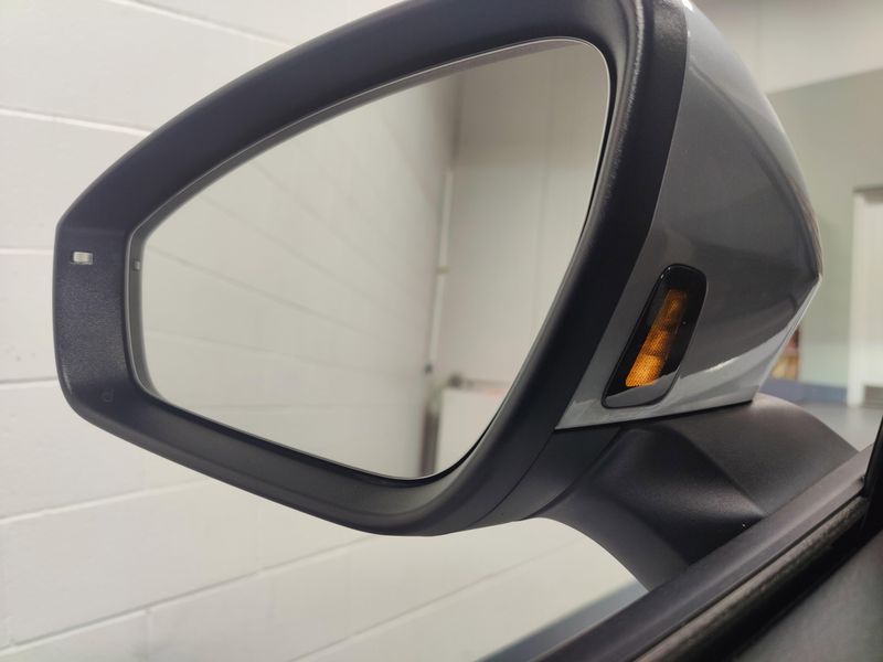 2021 Volkswagen ID.4 Pro S 82kw w/Glass RoofImage 10