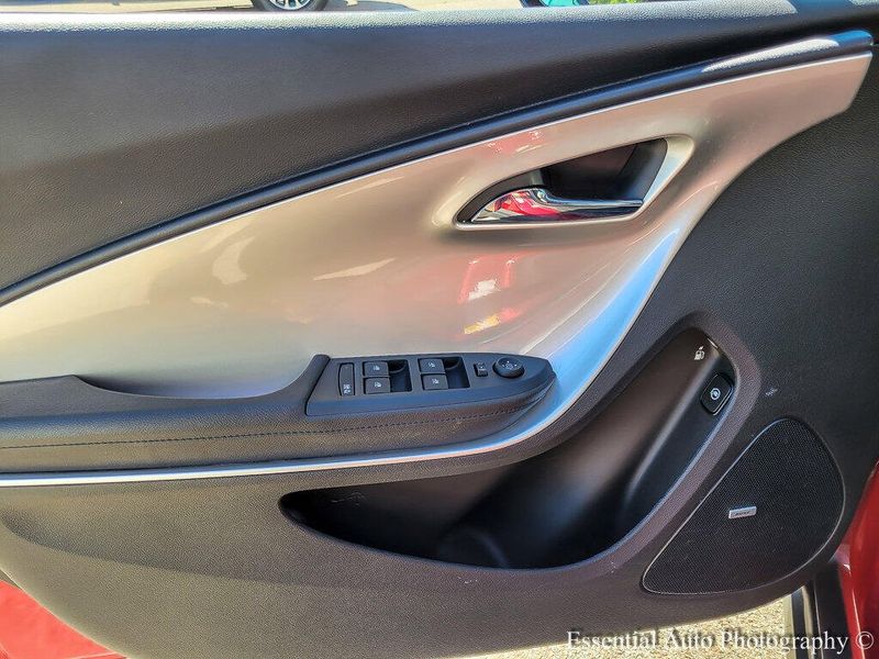 2013 Chevrolet Volt Base photo 15