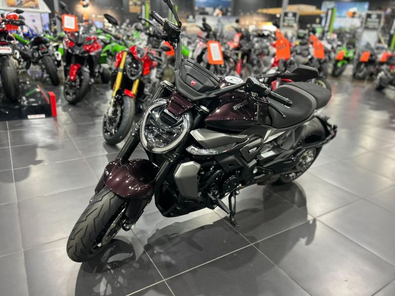 New 2026 Ducati X DIAVEL V4 Image 19