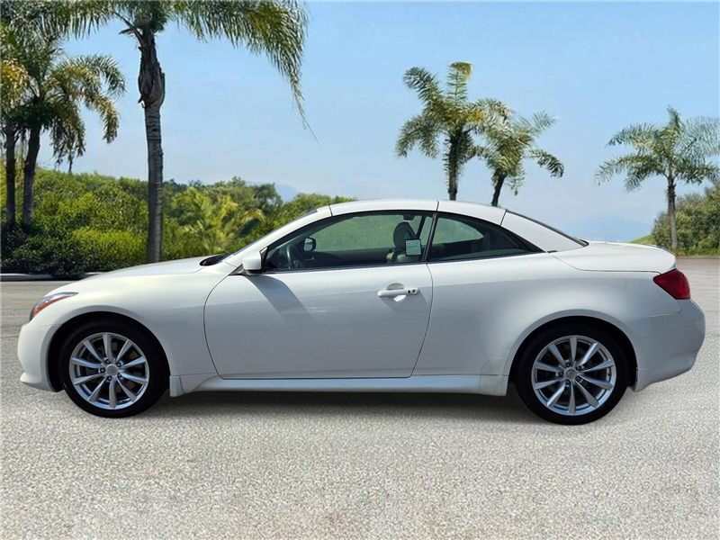 Used 2011 INFINITI G37 2dr Base