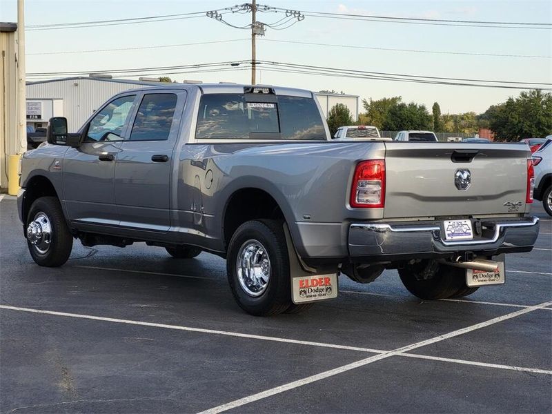 2024 RAM 3500 Tradesman Crew Cab 4x4 8