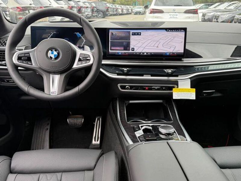 New 2026 BMW X7 xDrive40iImage 27