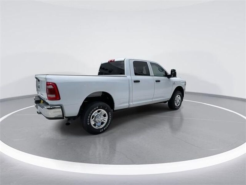 2023 RAM 3500 Tradesman Crew Cab 4x4 6
