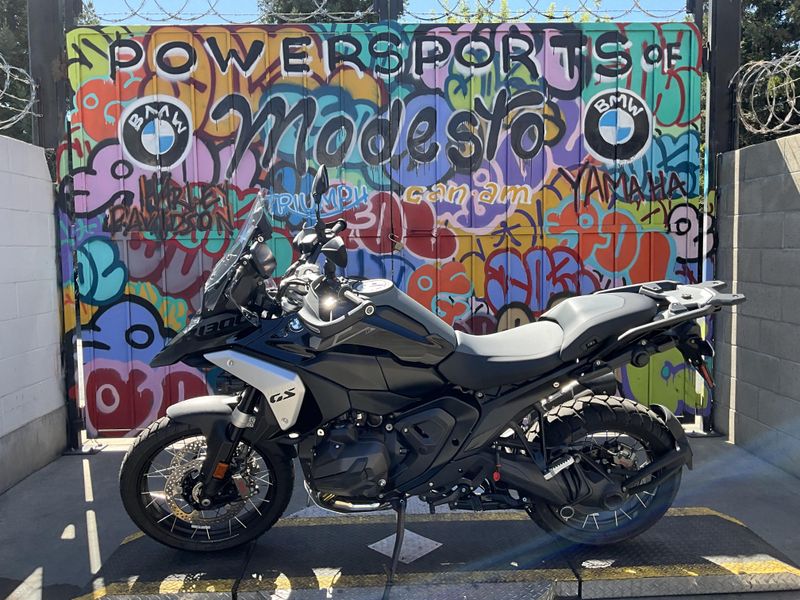 New 2025 BMW R 1300 GS Image 8