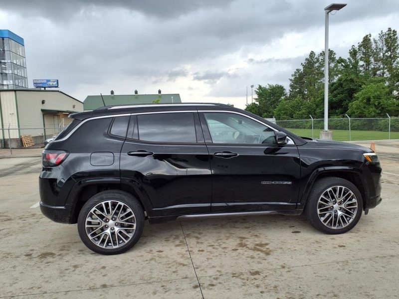2022 Jeep Compass LimitedImage 10