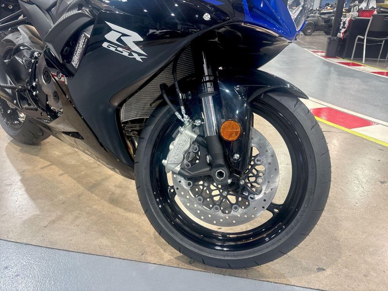 New 2027 Suzuki GSX-R600 Image 16
