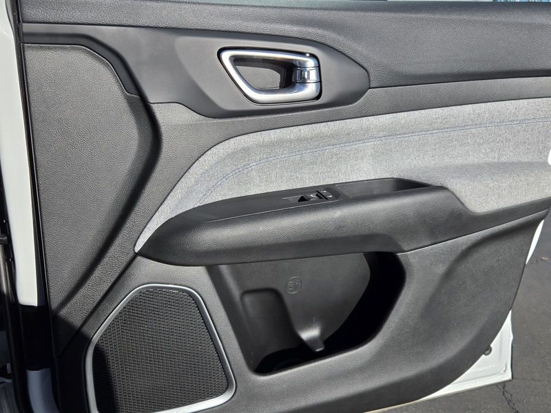 Used 2024 Jeep Compass Latitude 4x4