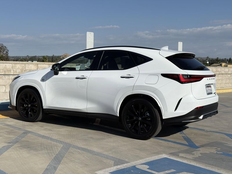 Used 2025 Lexus NX 450h+ F SPORT HandlingImage 9