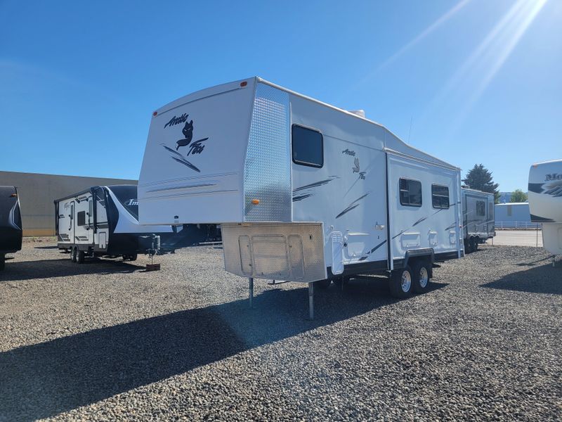 Used 2004 NORTHWOOD MFG Arctic Fox 27-5LImage 8