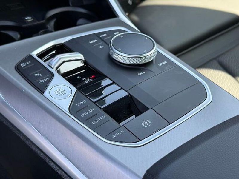 Used 2025 BMW 3 Series 330i xDriveImage 27