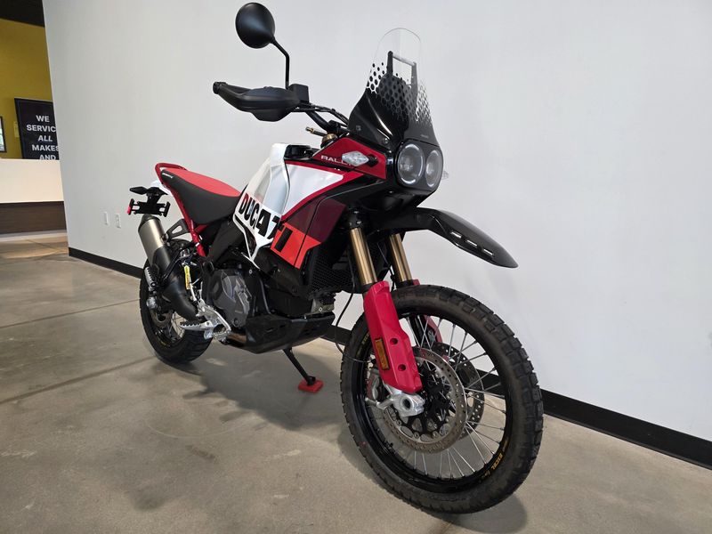 2025 Ducati DesertX Rally