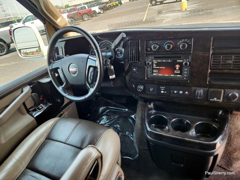 2018 GMC Savana 2500 Image 28