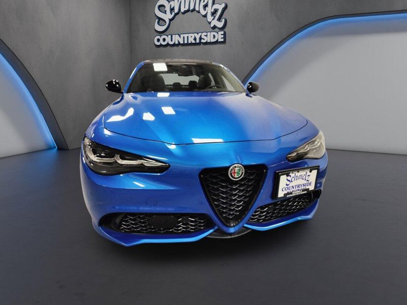 Used 2024 Alfa Romeo Giulia Veloce Premium AWD w/Sunroof/Activ AsstImage 2