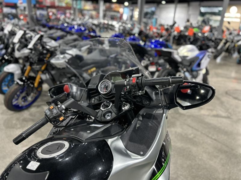 Used 2020 Kawasaki CONCOURS 14 ABS Image 6
