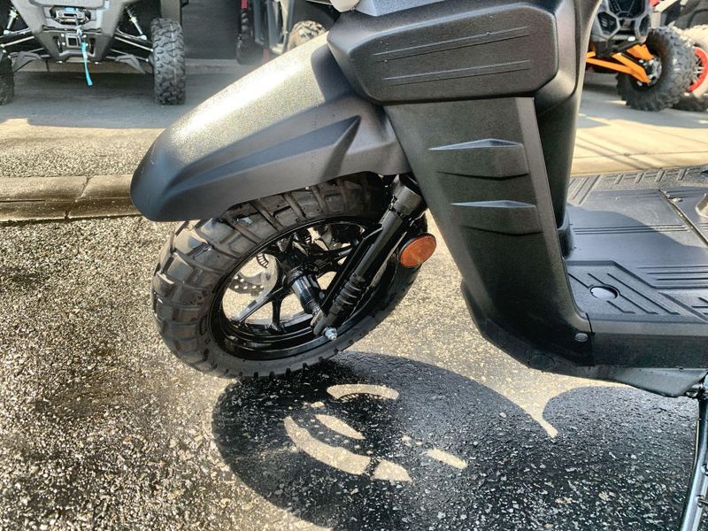 Used 2025 Yamaha ZUMA 125 Image 11