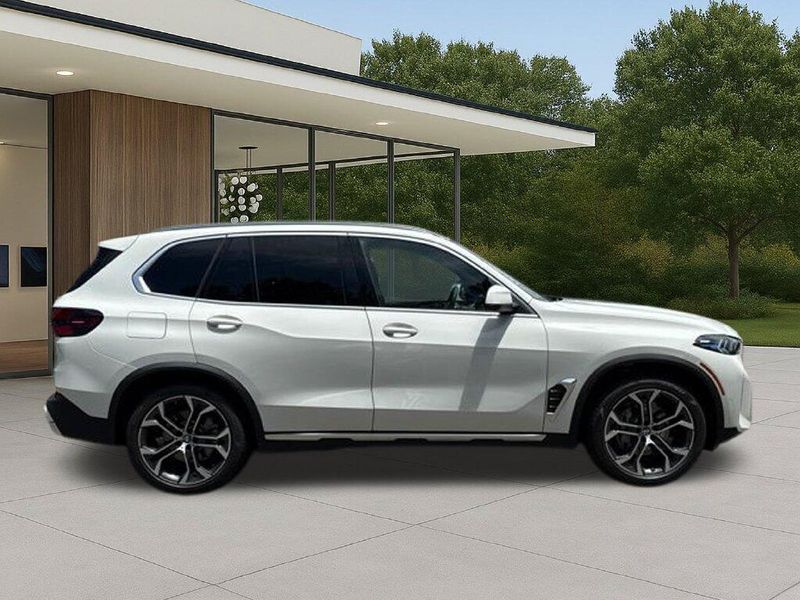 New 2026 BMW X5 sDrive40iImage 7
