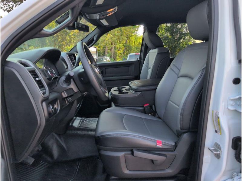 New 2026 RAM 3500 Tradesman Crew Cab Chassis 4x4 60