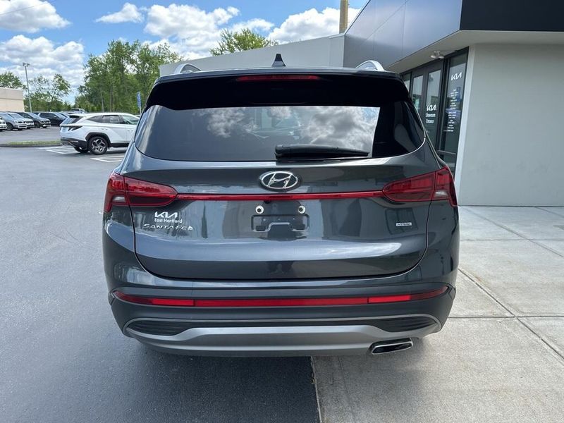 Used 2023 Hyundai Santa Fe SELImage 6
