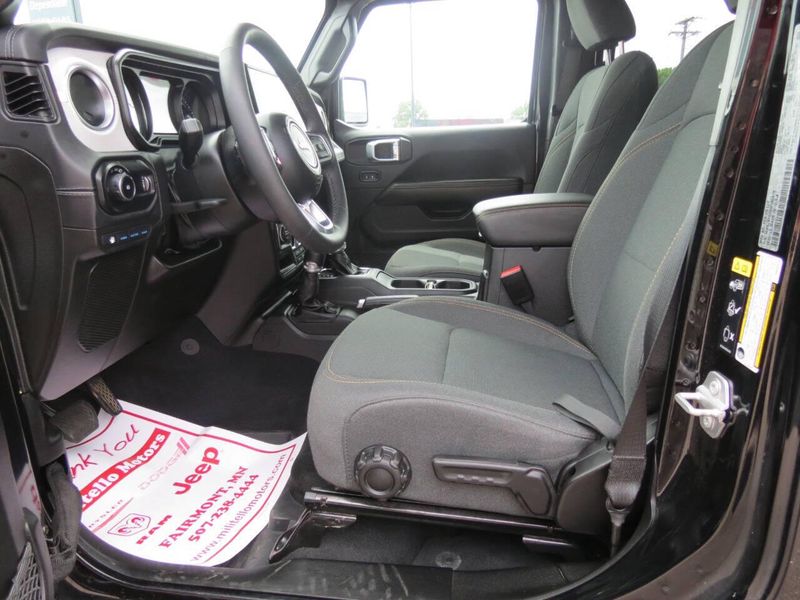 Used 2025 Jeep Wrangler 4xE Backcountry 4x4 4dr SUVImage 13